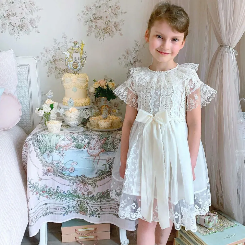 Ivory Organic Cotton Swaddle & Bib Set